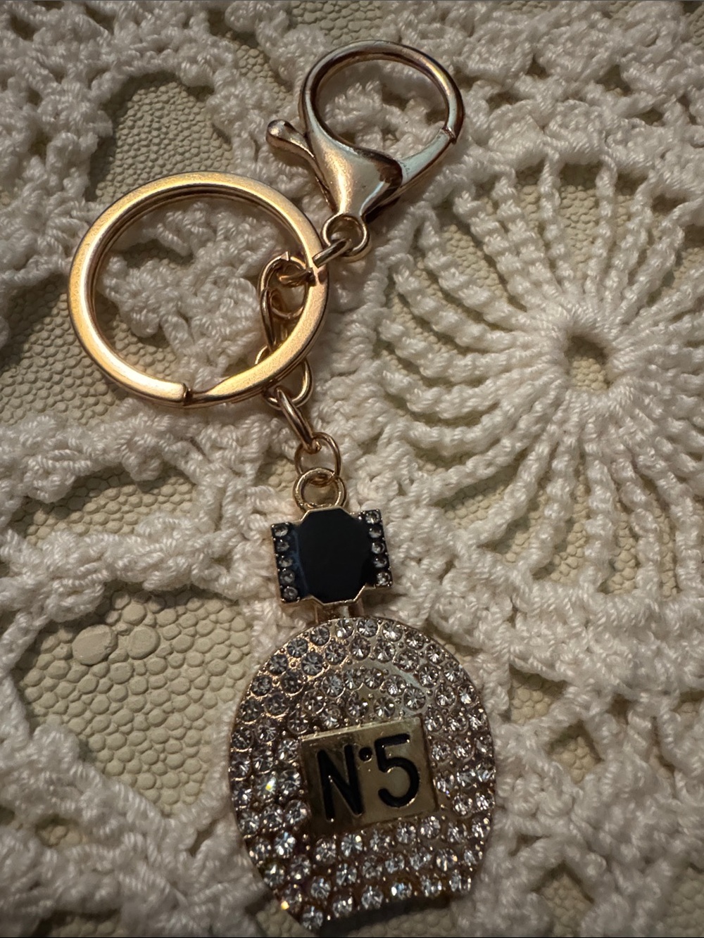 Gold-Tone Keychain Bagcharm Elegant Women’s Accessory
